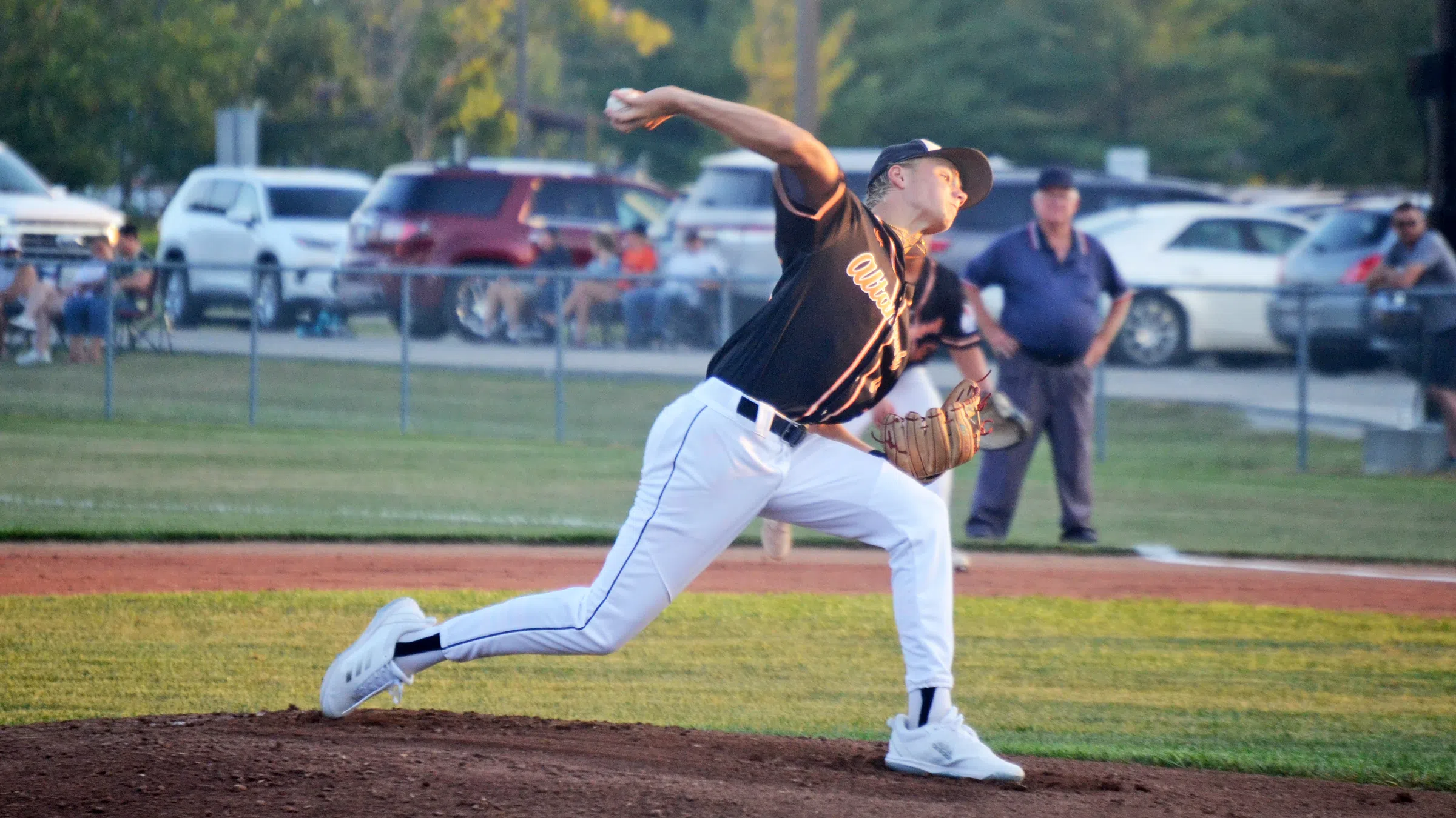 Altamont Opens Fall Season With 4-2 Win Over Neoga at Home