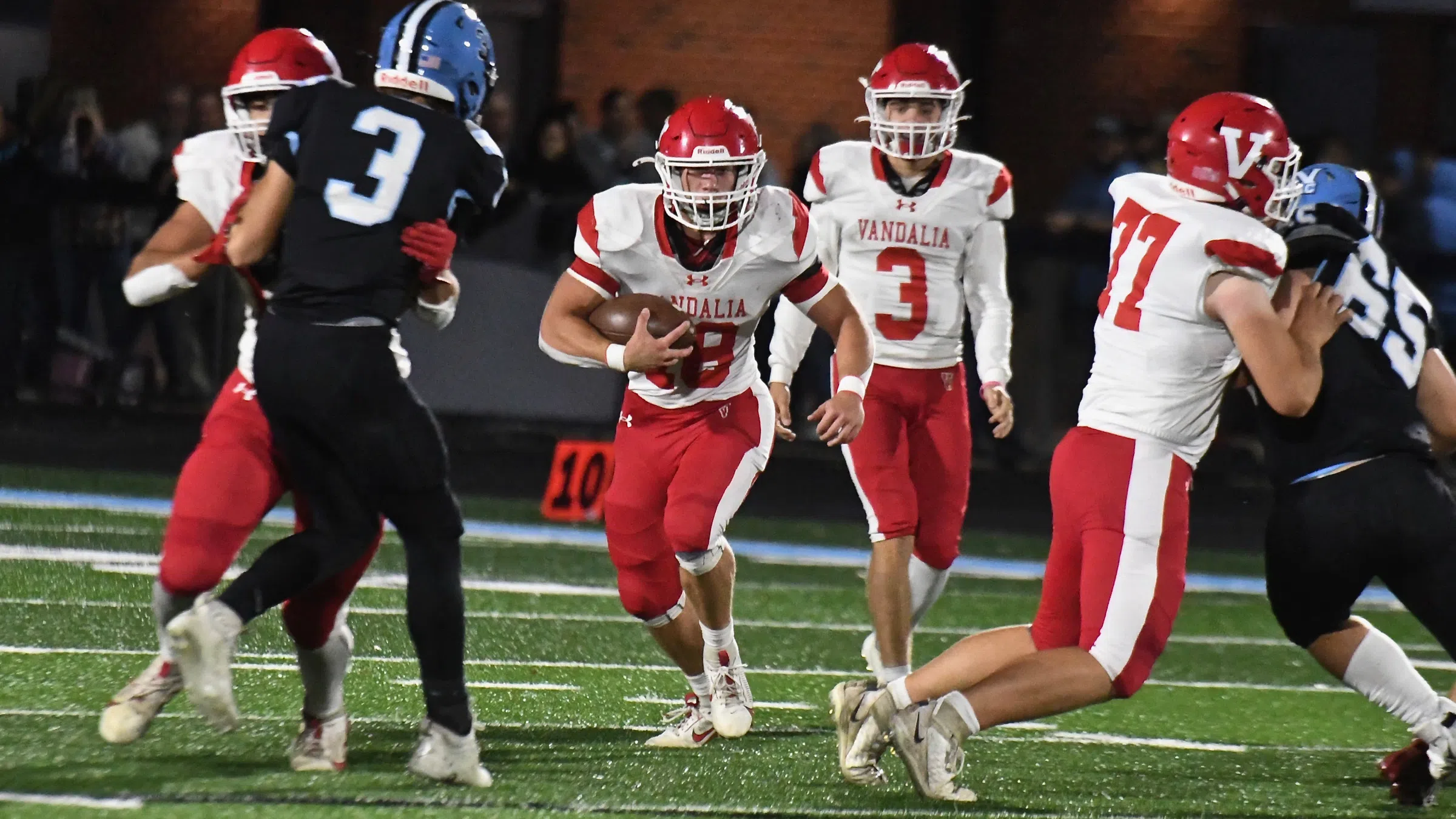 Vandals dominate game on ground, get big win on road at North Mac