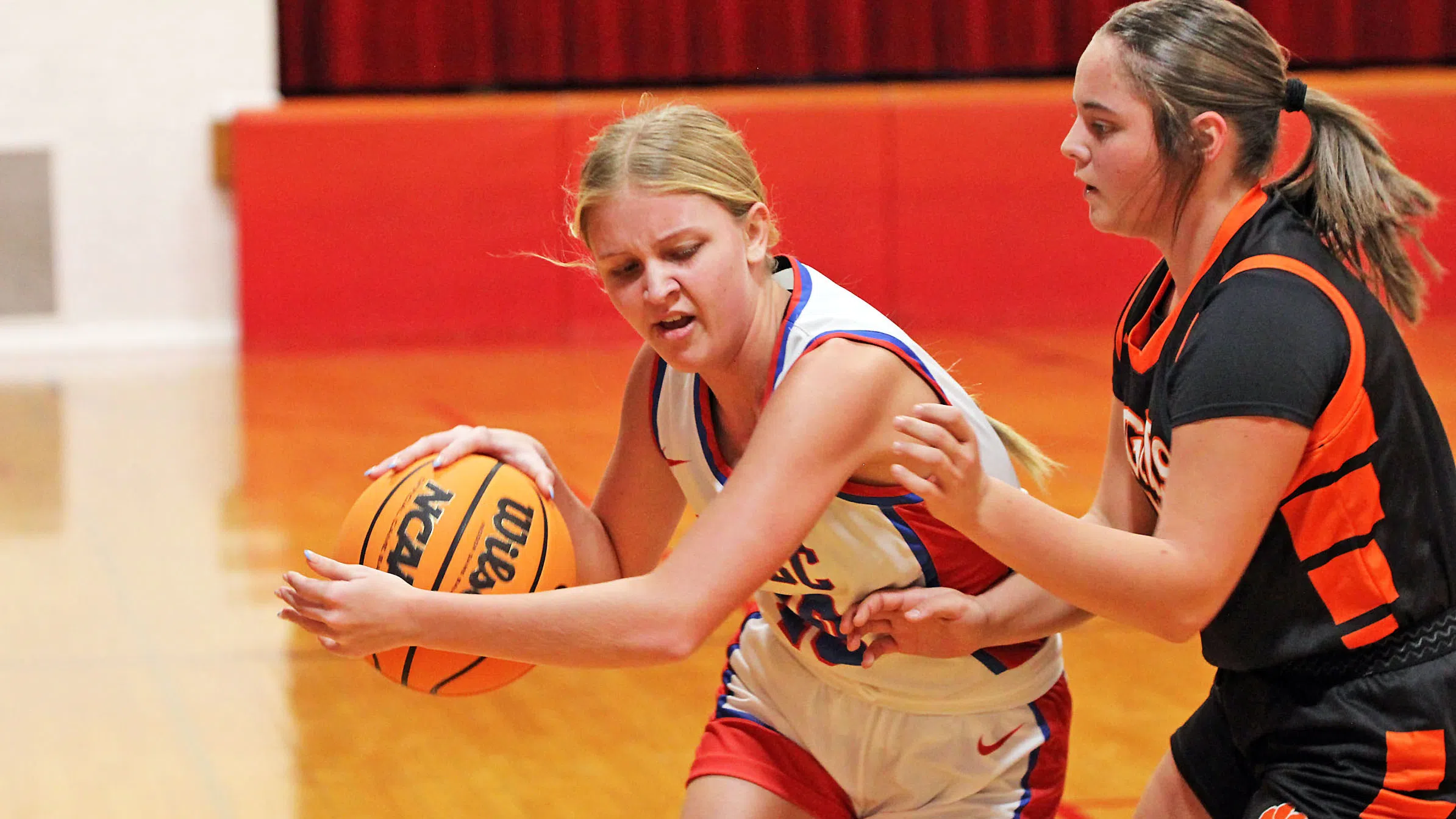 CHBC Girls Win Two on Friday to Get Back to Championship of Own Tournament