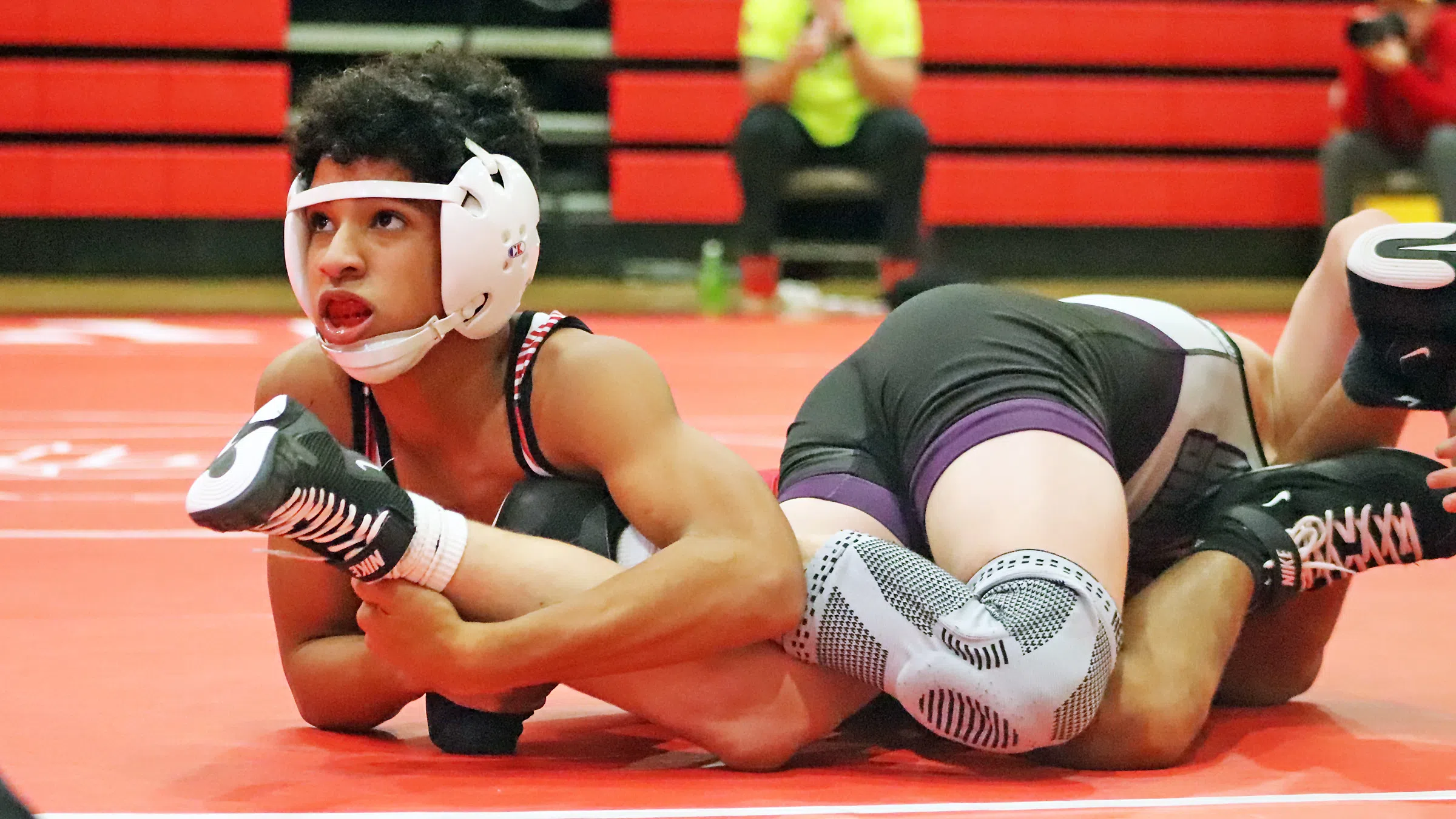 Vandals pick up two road dual team wins