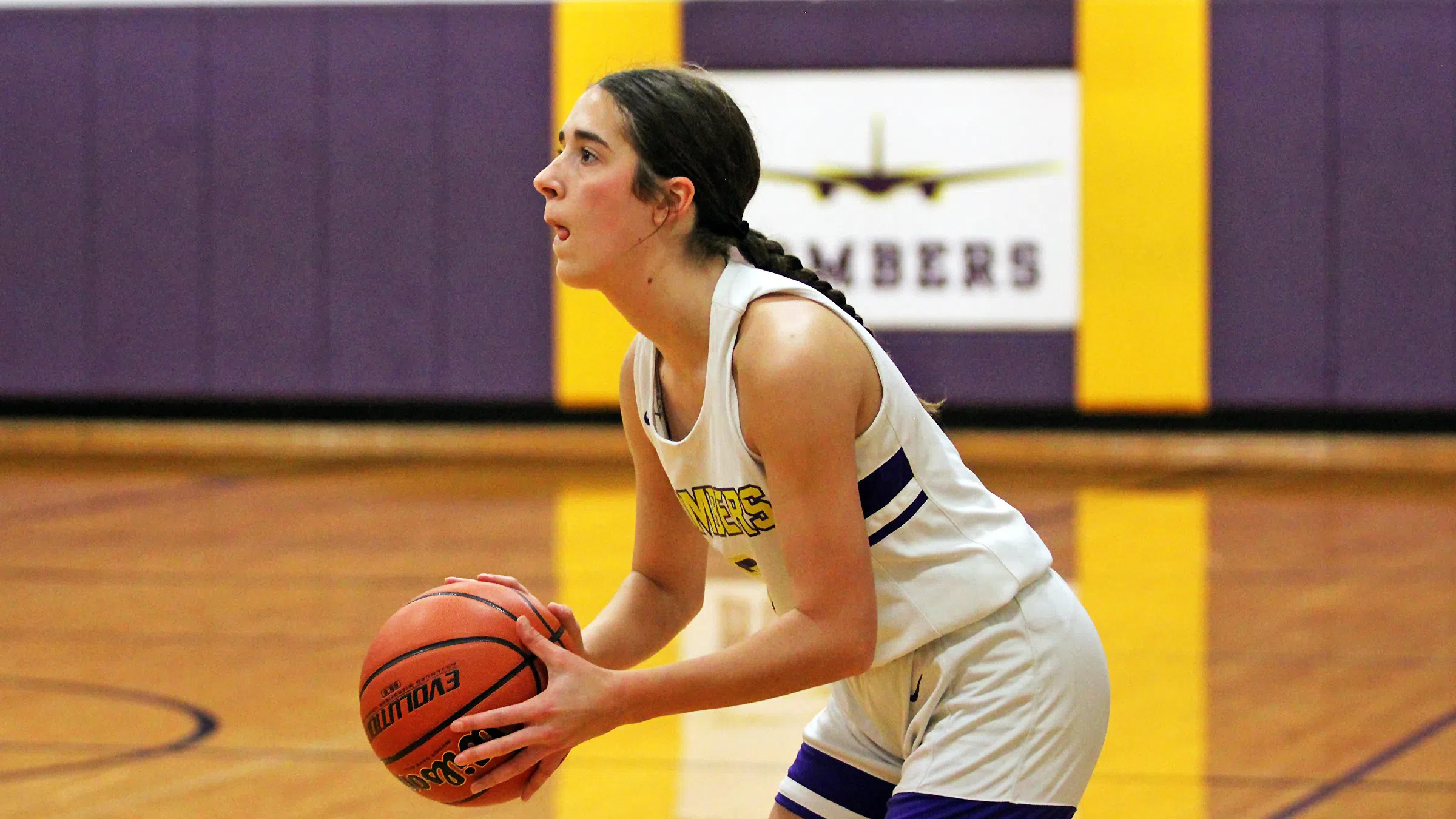 BSE Drops Regular Season Finale to Paris