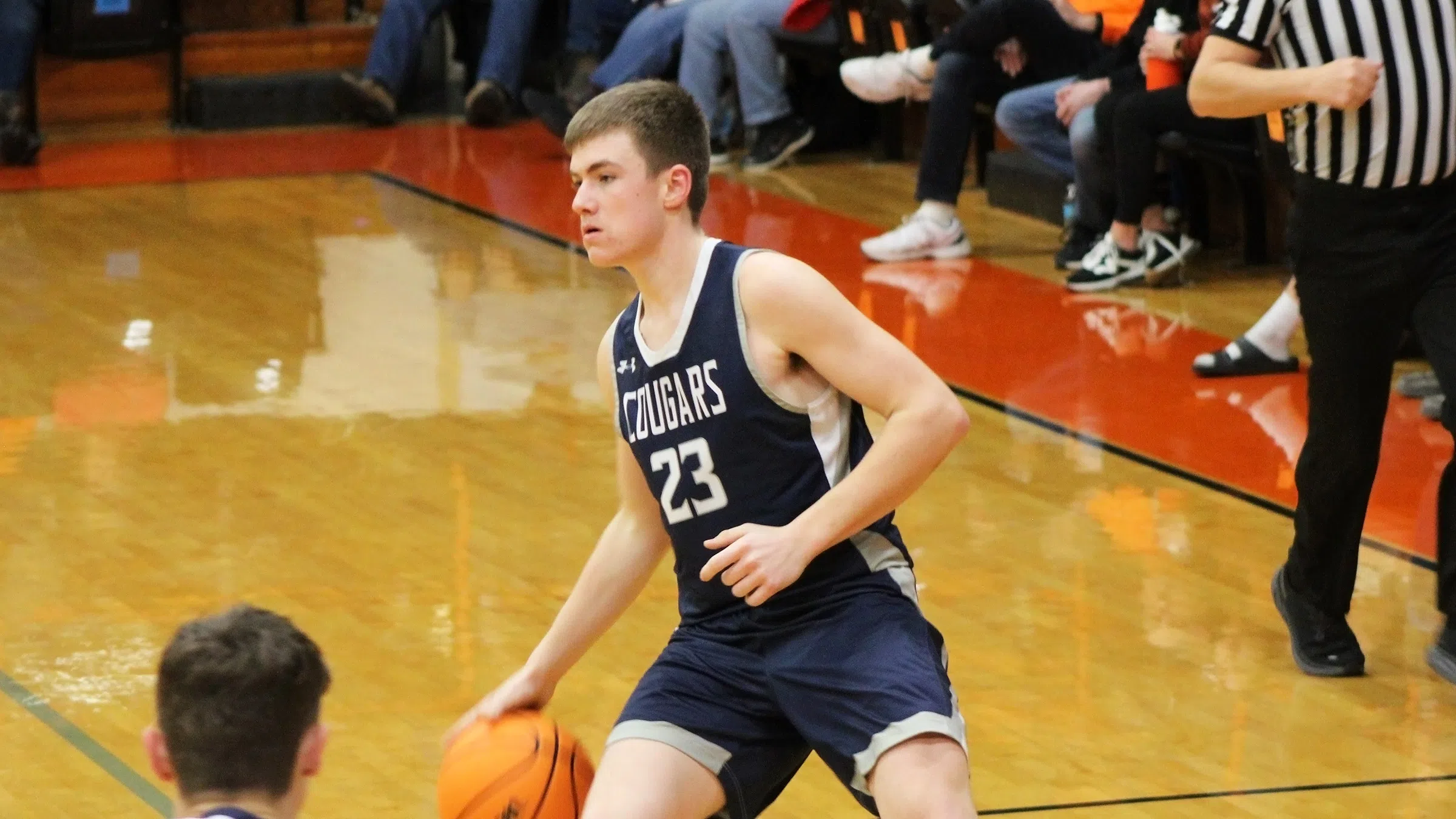 South Central jumps out to early lead, but cannot hold on as they fall to Effingham St. Anthony