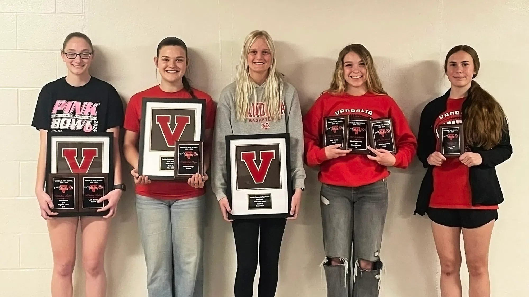 Lady Vandals Basketball Holds Awards Night