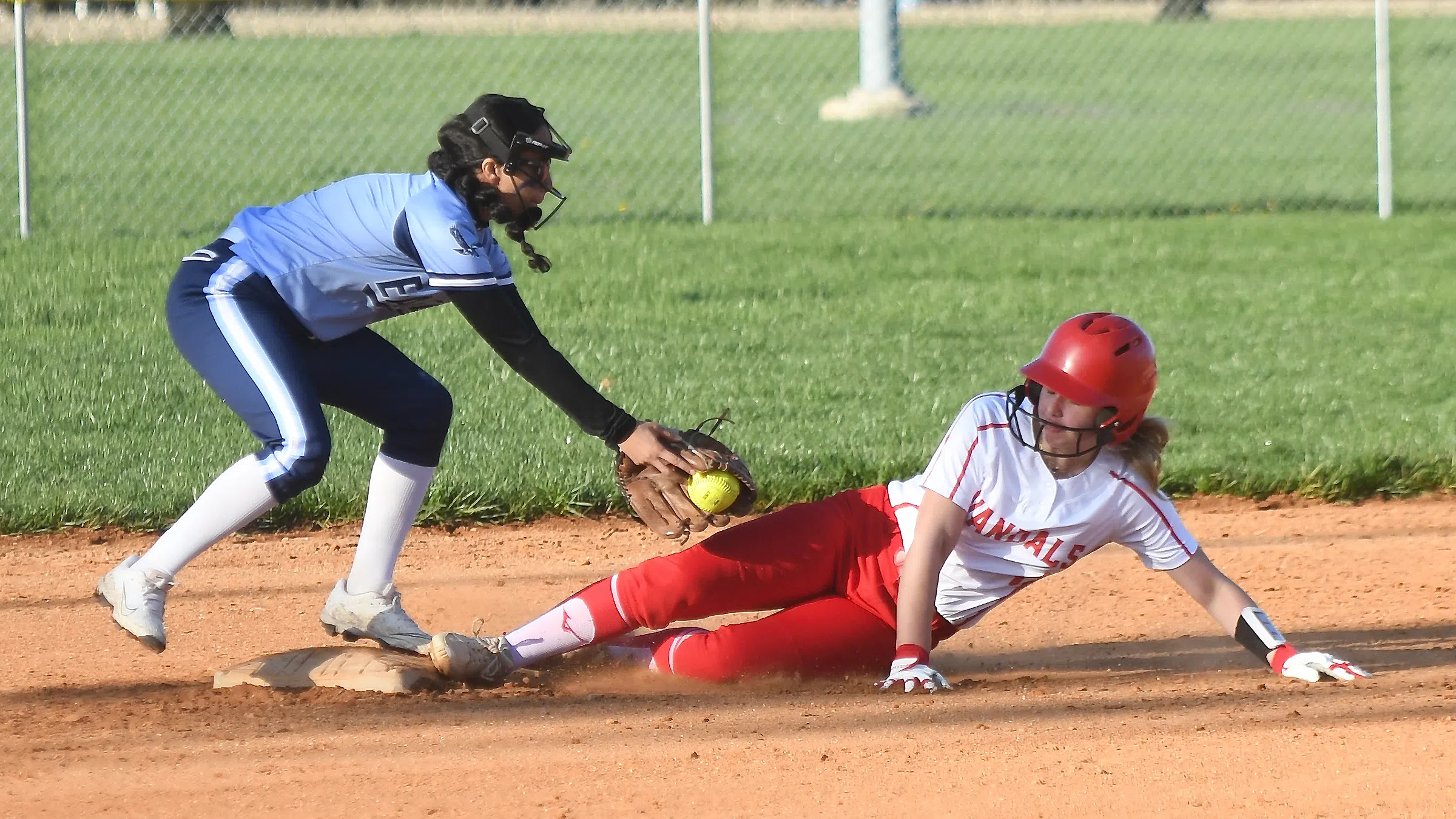 Vandalia Dominant at SEB Behind Lupton's Big Day