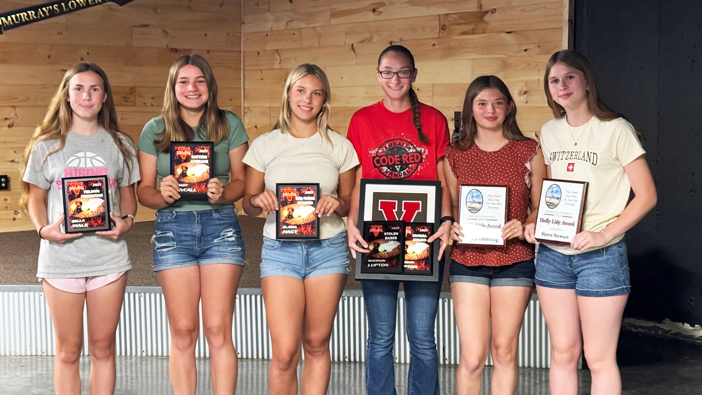 Vandalia Softball Holds Awards Banquet