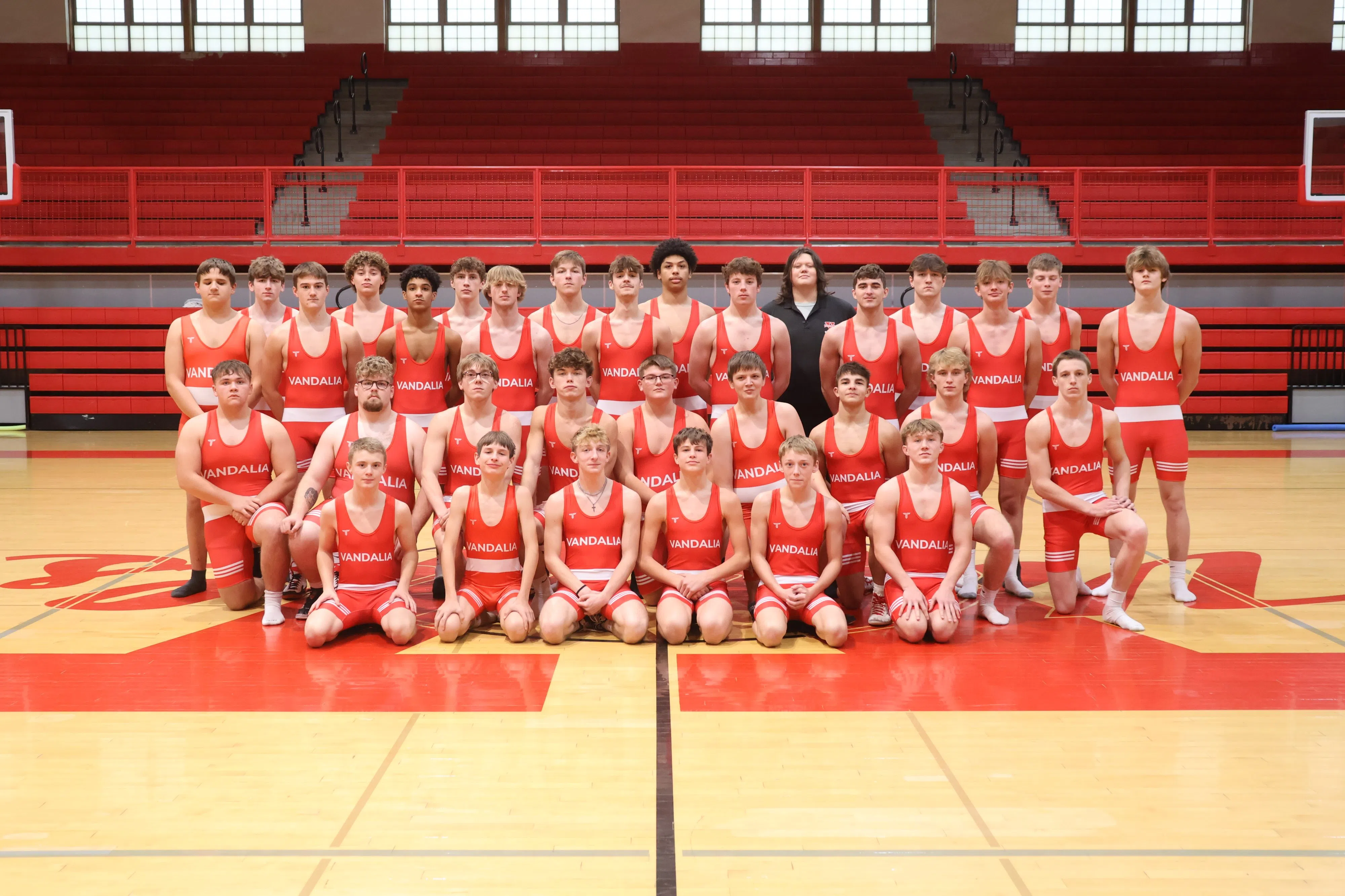 Vandalia Wrestling Faces Chicago Hope in Quarterfinals of Dual Team State Tonight, Broadcast on WKRV