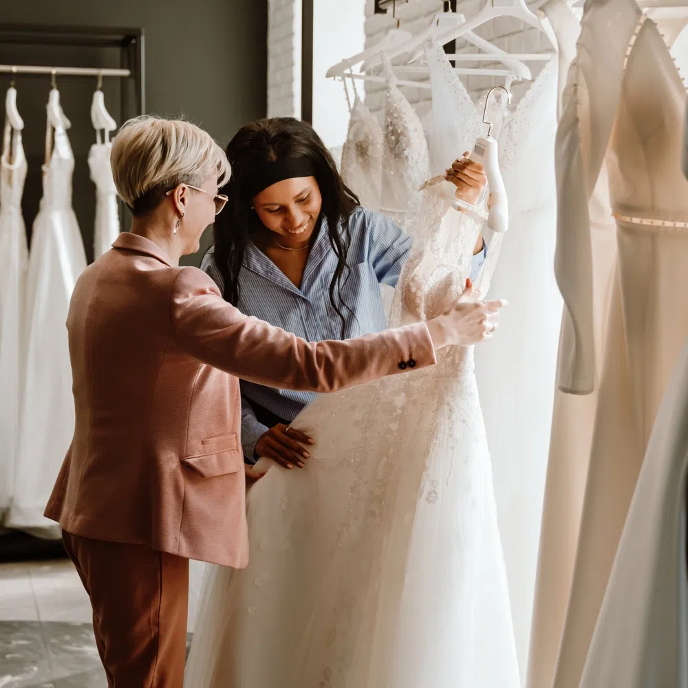 Dress Shopping Tips Every Upcoming Bride Should Know
