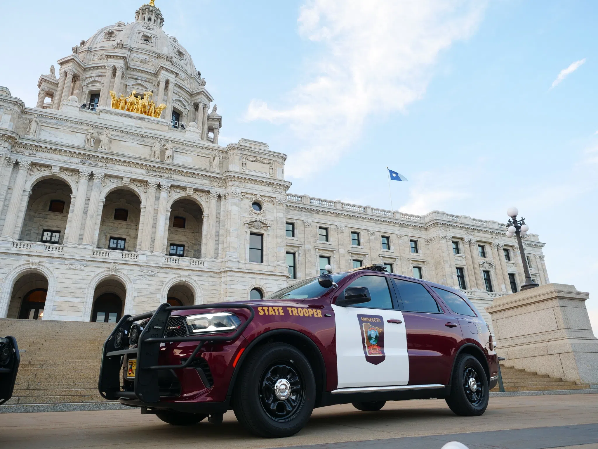 State Trooper Stops Runaway Car in Moorhead | Fergus Now