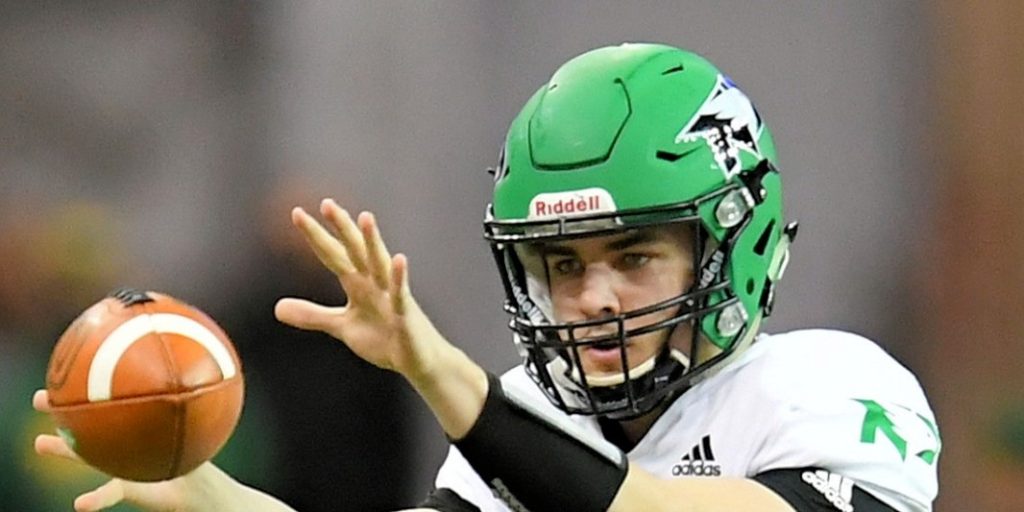 UND QB Schuster enters transfer portal - Vimarsana News