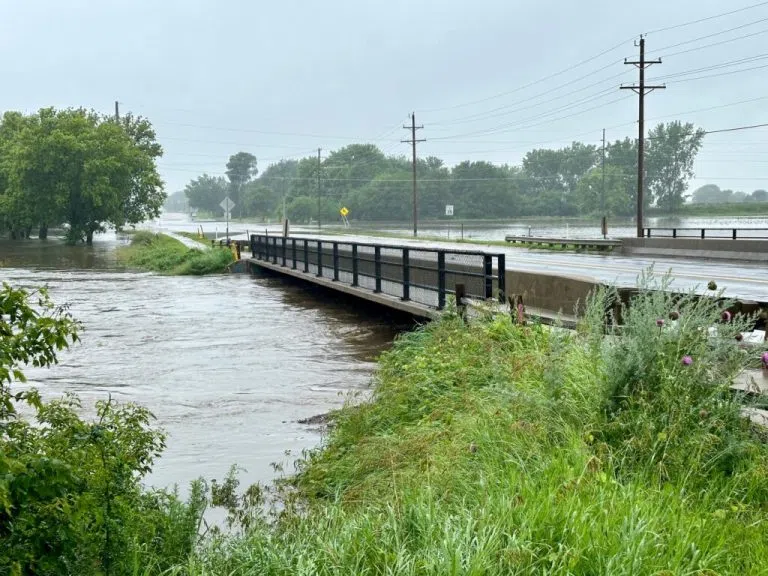 Flood warnings continue for southern Minnesota and Sioux Falls, South ...