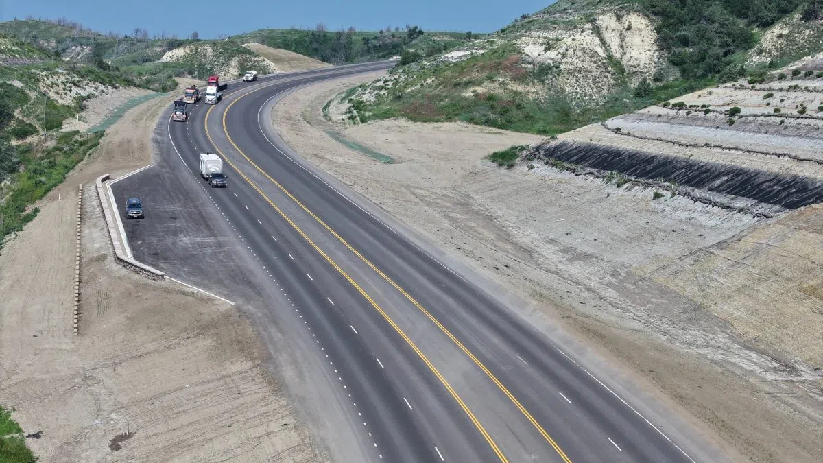 Walking Along Interstates Permitted in North Dakota