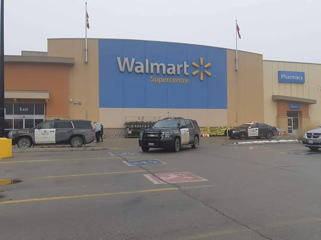 Charges dropped in bomb threat at Fergus store