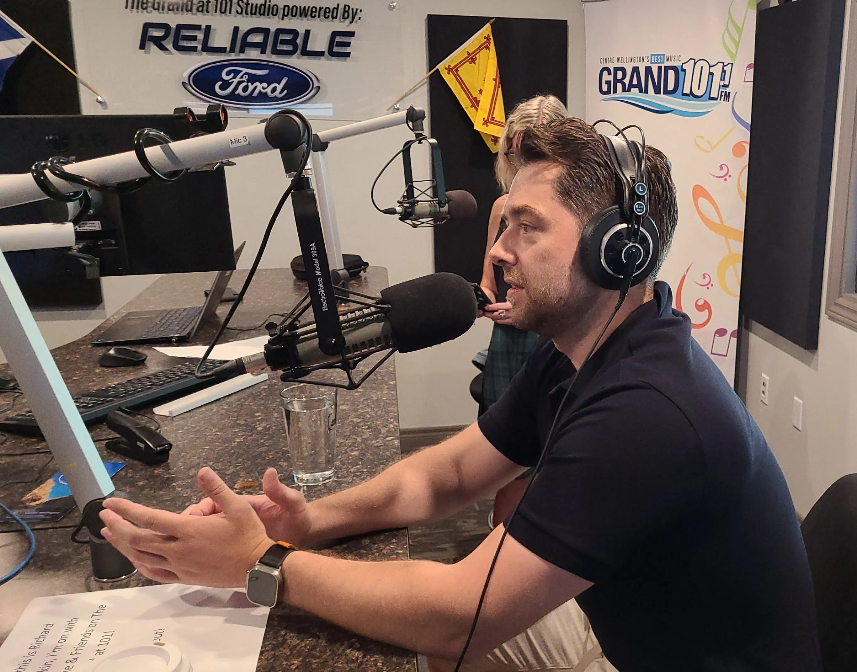 VIDEO: Scottish Actor Richard Rankin Visits The Grand at 101