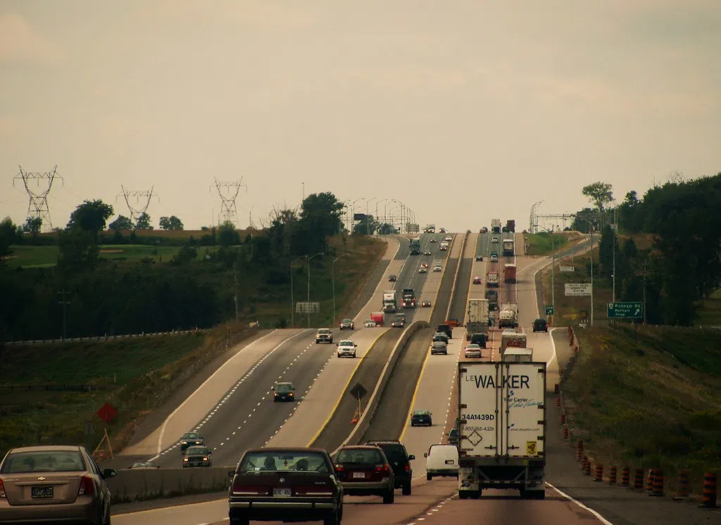 Ontario Government Proposing to Ban Road Tolls, Freeze Driver's Licence Fees