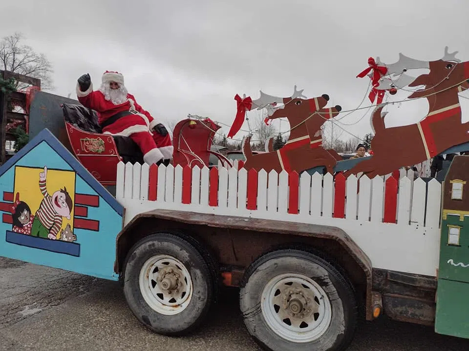 Fergus Santa Claus Parade Set for Saturday with "Rockin Around the Christmas Tree" Theme