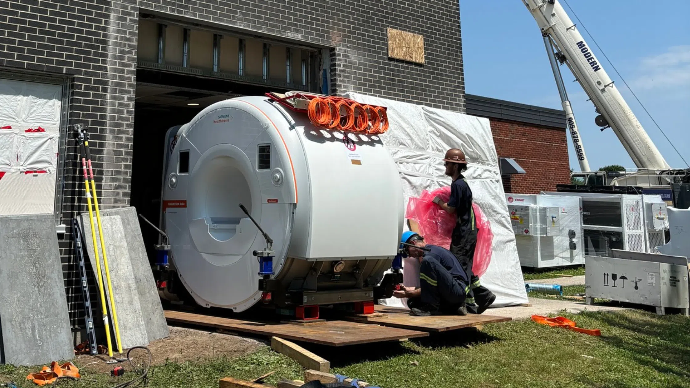 Palmerston and District Hospital's New MRI Machine Arrives