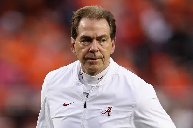 LSU fans troll Nick Saban by blasting Tigers' fight song while passing his yacht