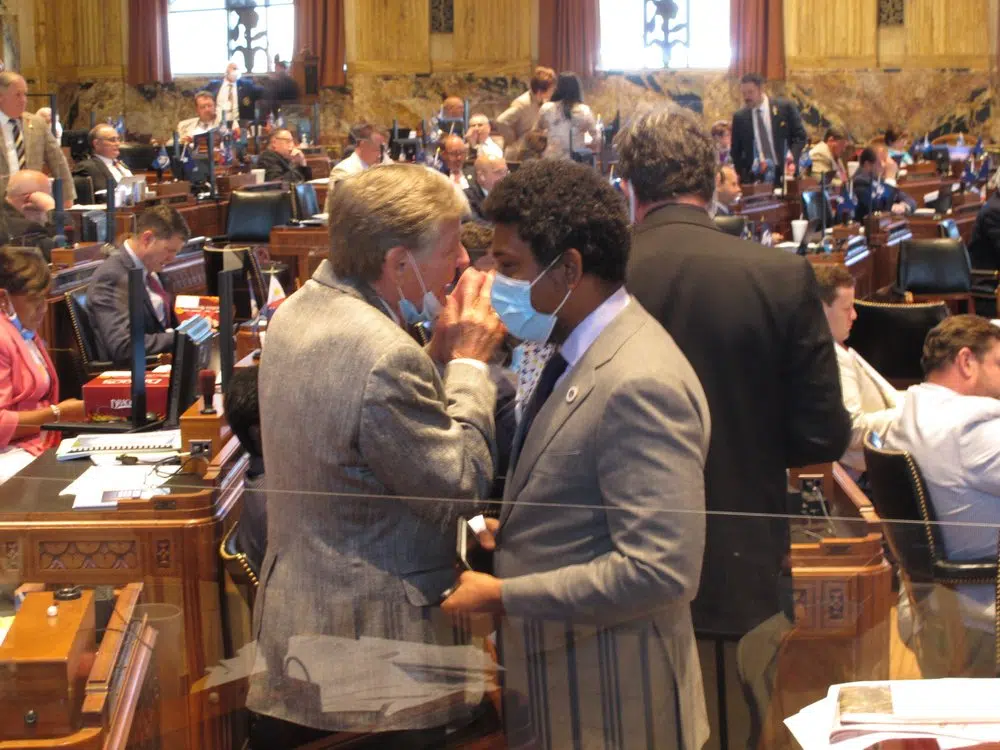 Louisiana lawmakers finishing regular session without budget