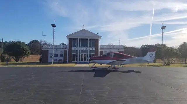 Local leaders seeking to bring passenger service back to Natchez-Adams County Airport