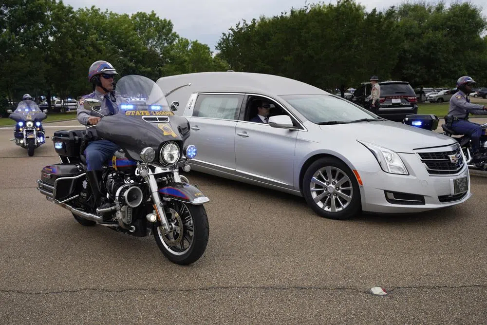 Officers fill funeral for Mississippi trooper killed on duty