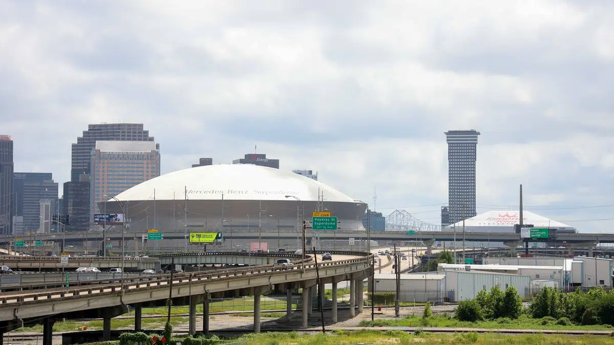 New Orleans to require COVID vaccines or negative tests for bars, Superdome, other venues