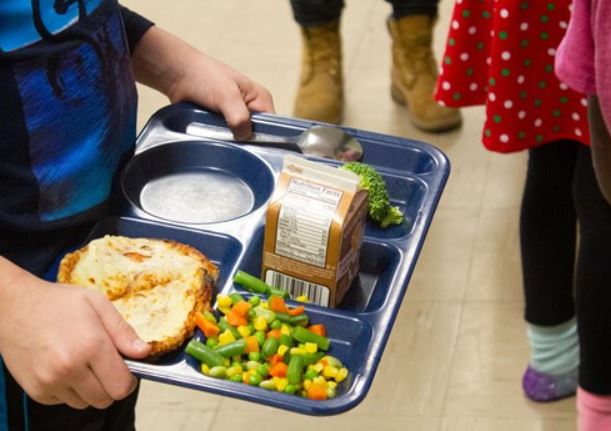 Medicaid now certifies kids for free lunch in 8 more states