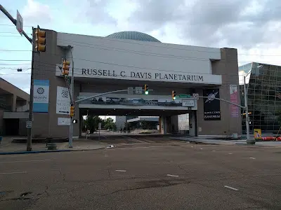 Jackson Planetarium receives gifts for renovation project