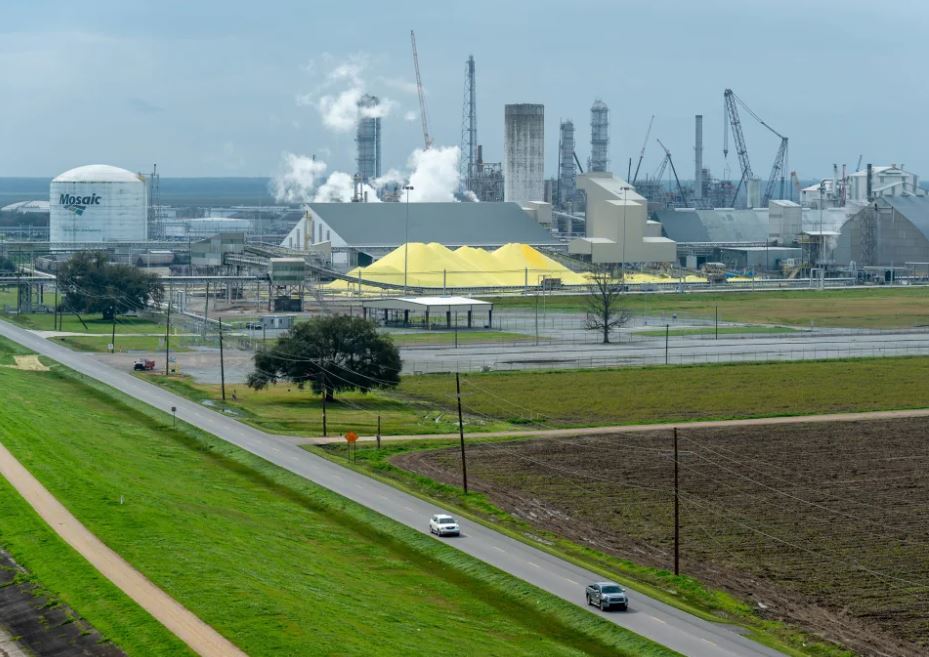 LSU in hunt for $160 million National Science Foundation grant to decarbonize Cancer Alley