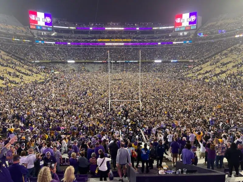 LSU converts two-point play to beat Bama in a Tiger Stadium classic