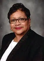 Natchez aldermen reappoint Robinson to school board after five others considered