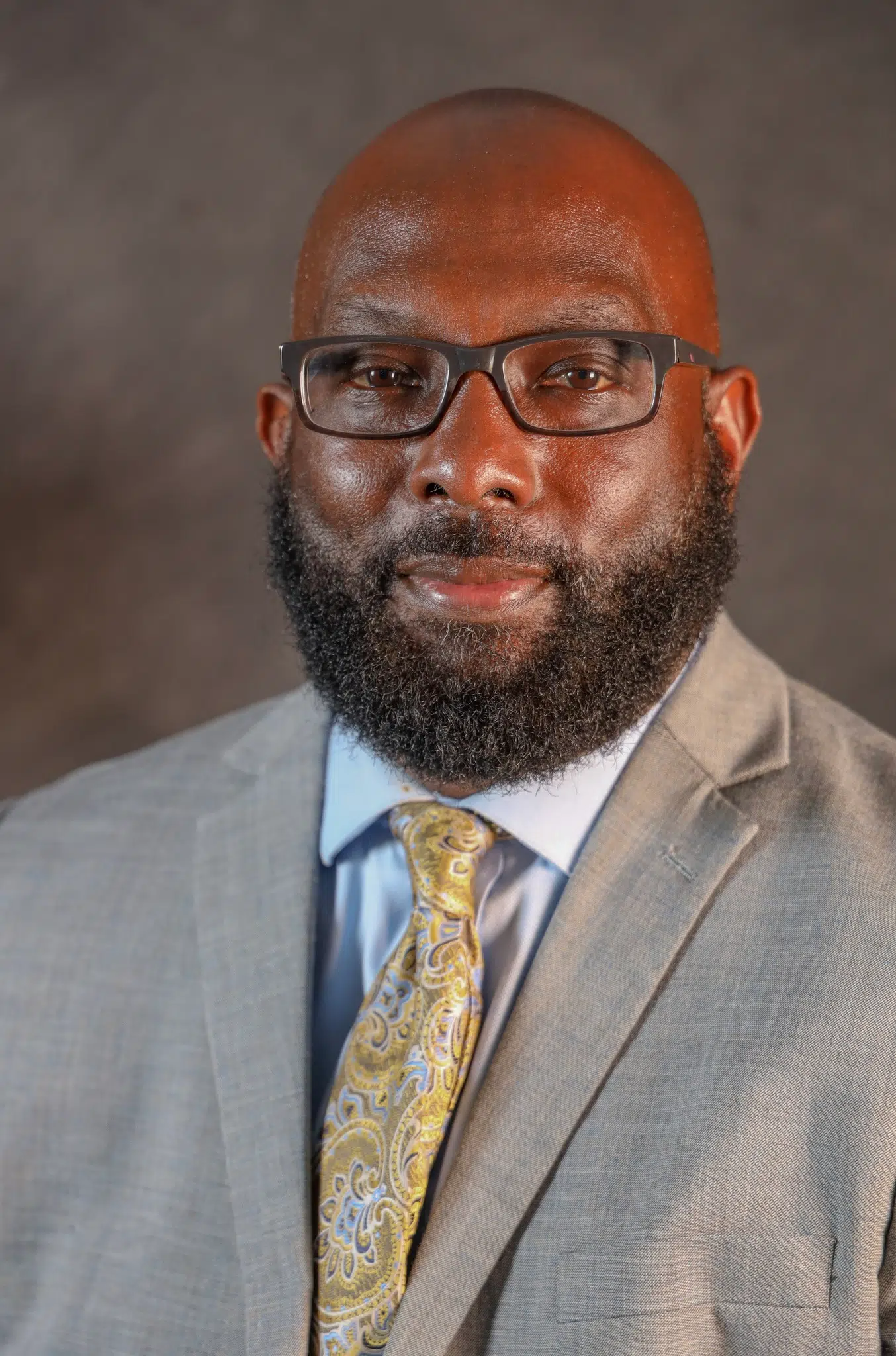 Dr. Renardo Murray named the 2023 Mississippi Humanities Teacher of the Year