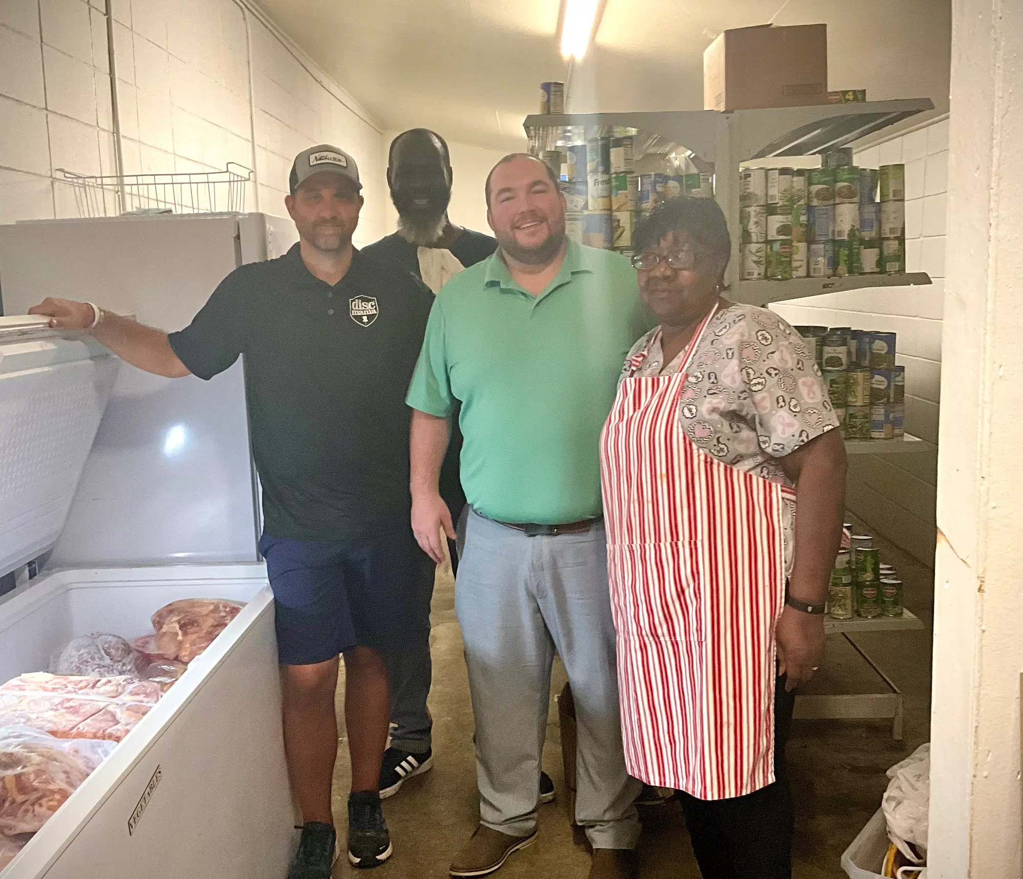 Magnolia Bluffs Casino Hotel Donates Cases of Food to Natchez Community Stewpot