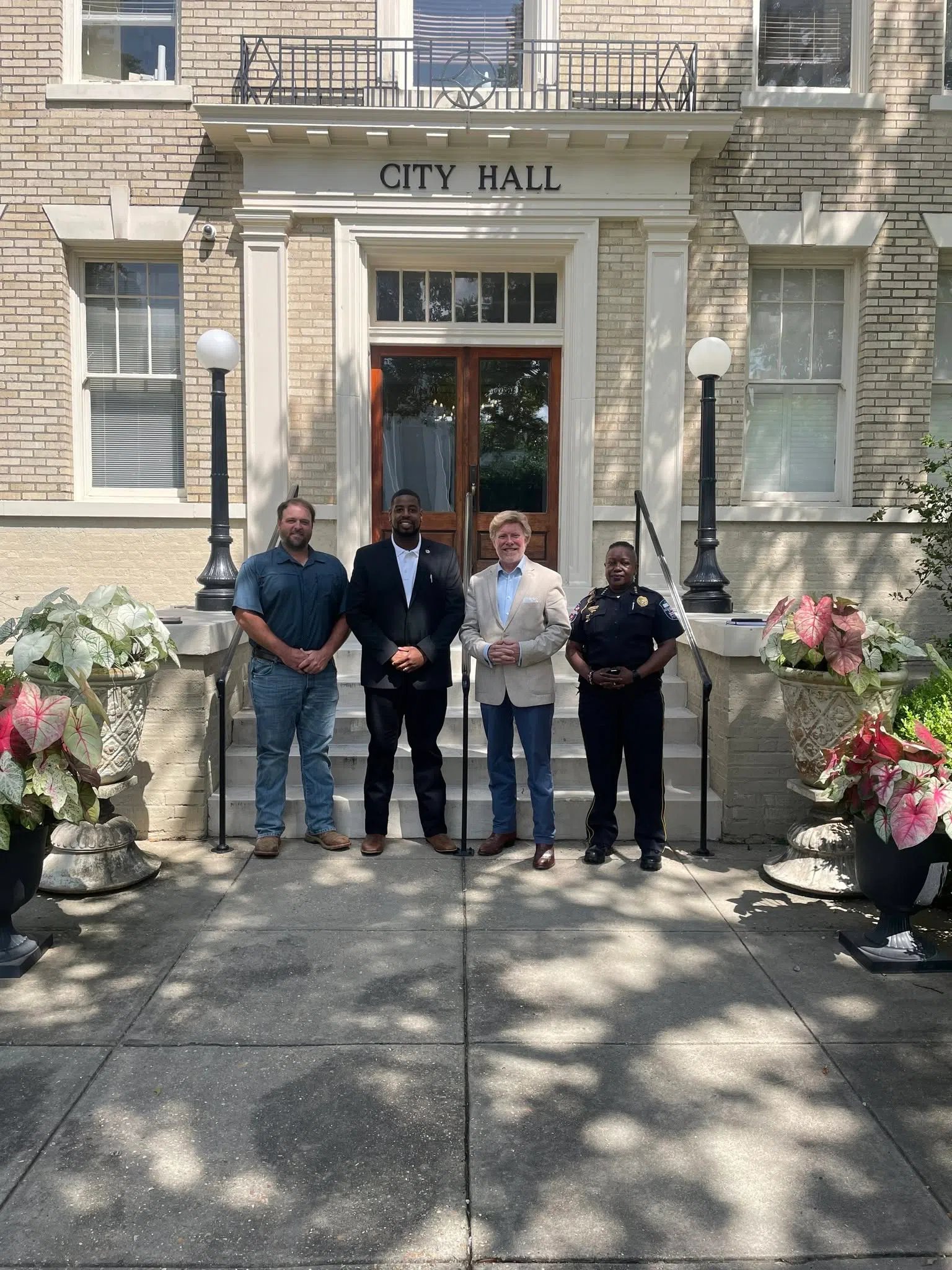 Natchez Welcomes Back Full Inmate Work Crew - Launches 'Operation Fresh Start'