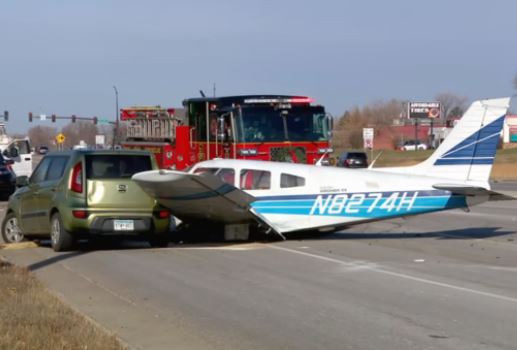 Small plane crash-lands on Brooklyn Park highway - Vimarsana News