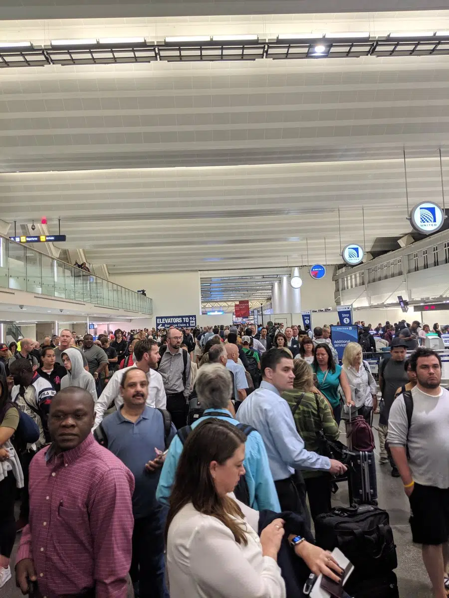 Busiest pre-Thanksgiving travel day at Minneapolis-St. Paul Airport