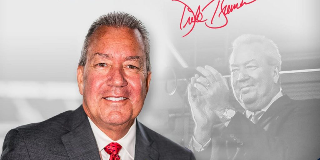 Twins voice Dick Bremer to step down from broadcasting and into special assistant role - Vimarsana News