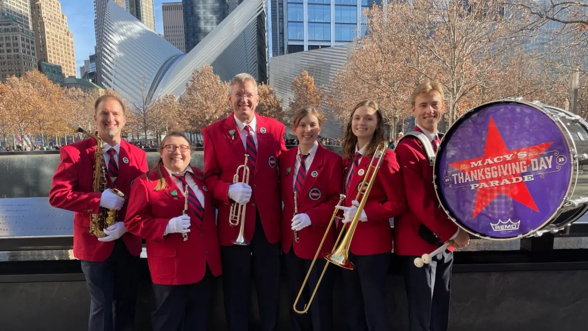 Current, former band directors from Fargo-Moorhead area play in Macy's parade