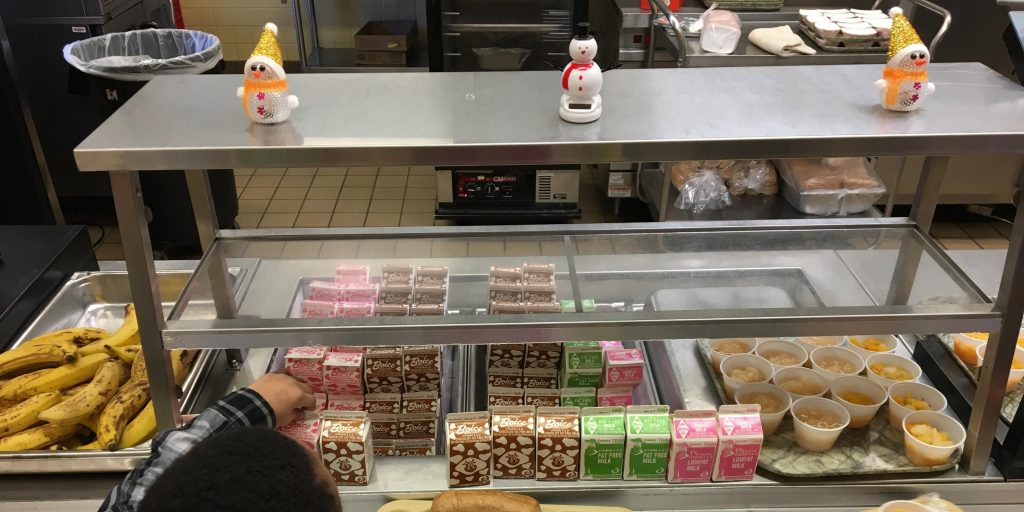 Walz, Flanagan say new program serving a million more free school lunches monthly - Vimarsana News