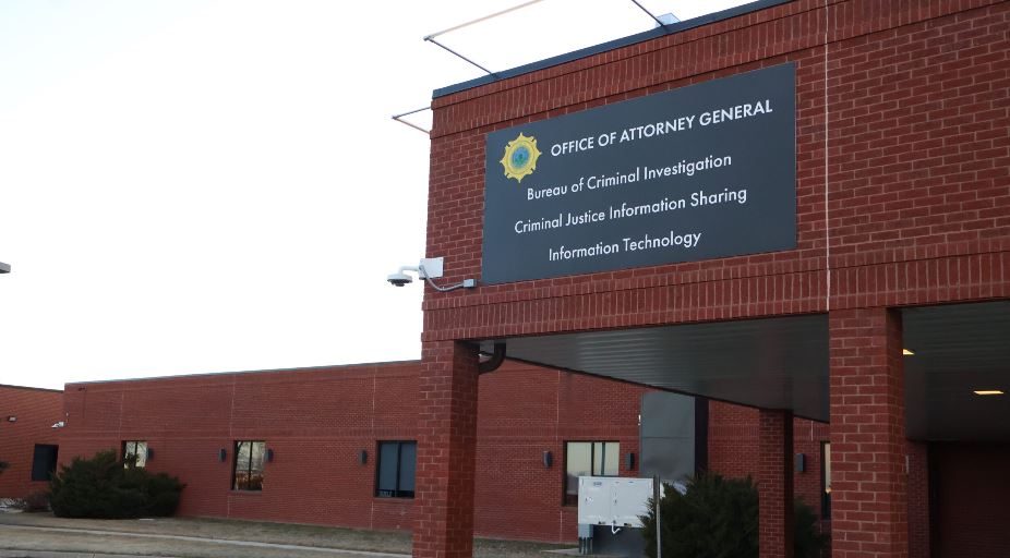 Prosecutor could take next step on deleted attorney general emails by end of month - Vimarsana News