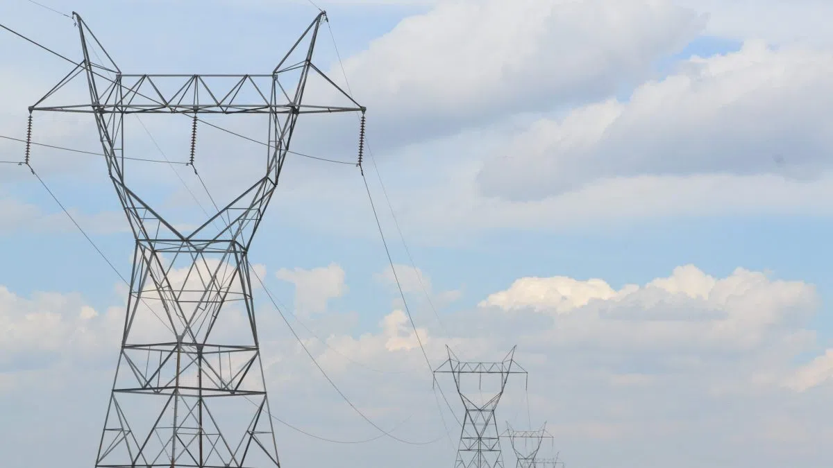 Dept. of Energy announces $2 billion power grid upgrades, powerline ...