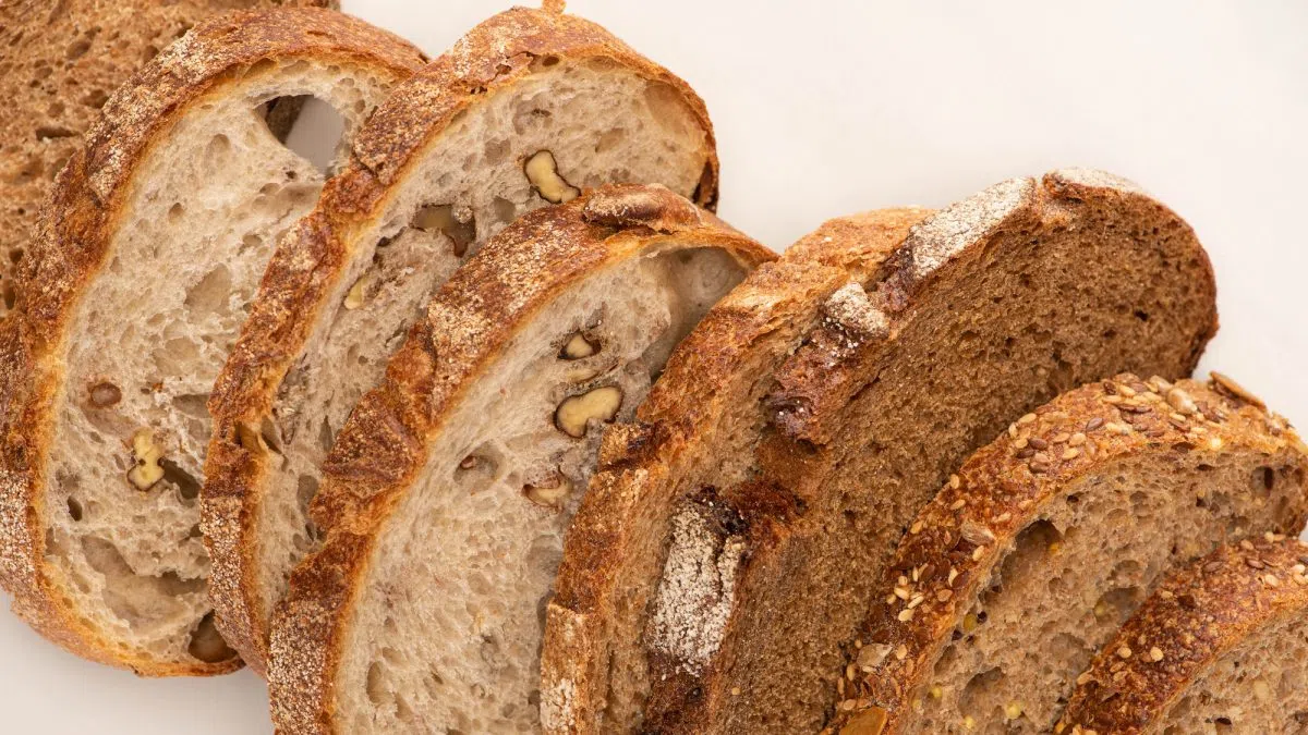 Rat Body Parts Found in Japan’s Sliced Bread Sparks Recall Y94