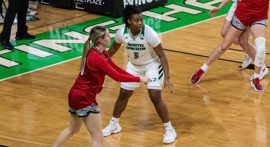 North Dakota downs Minot State 82-53, Hurst scores career high 26 points - Vimarsana News