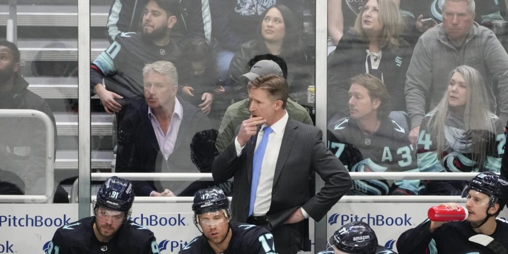 Seattle Kraken fire coach Dave Hakstol after leading the franchise for its first 3 seasons - Vimarsana News