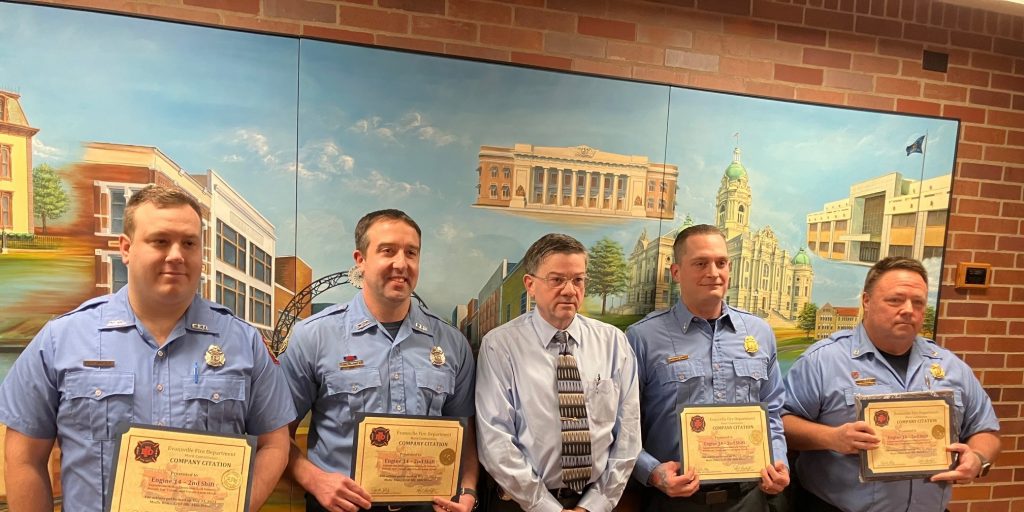 Firefighters Honored At Awards Ceremony For Saving Officer's Life | 104.1 WIKY - Vimarsana News