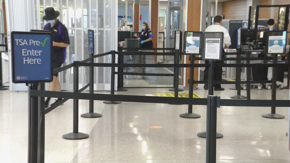 Appleton Airport prepares for busy Labor Day travel period | WTAQ News Talk | 97.5 FM · 1360 AM