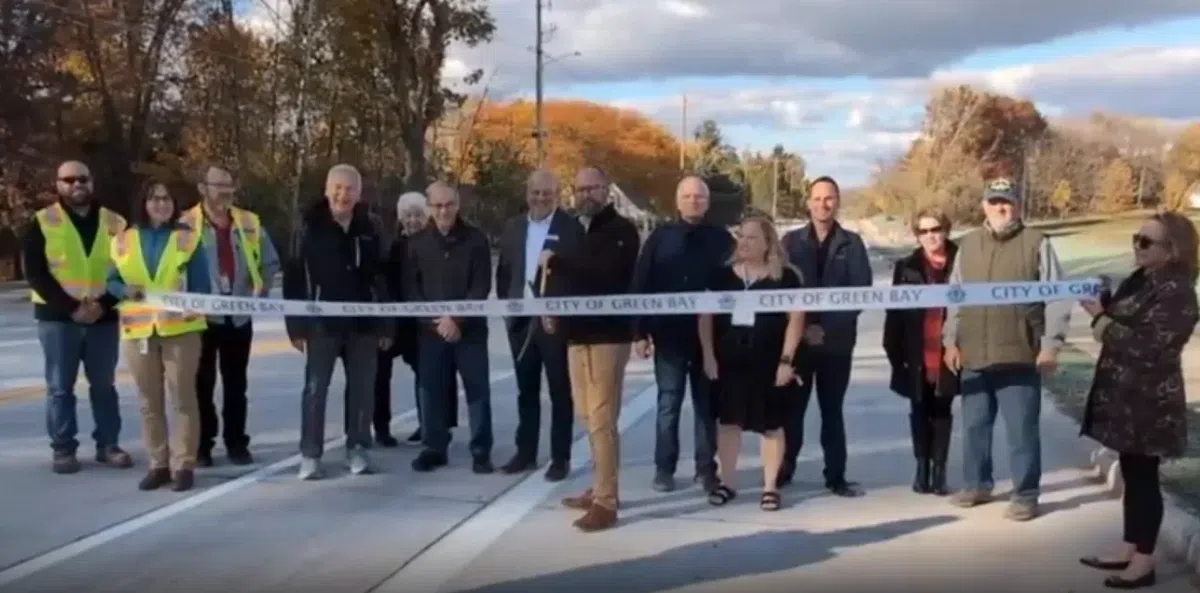 Green Bay celebrates major infrastructure investment with Country Club Road ribbon cutting