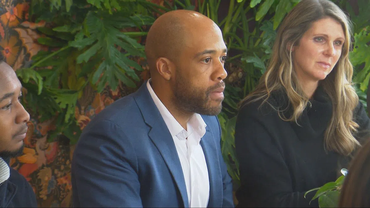 Mandela Barnes makes first stop in Northeast Wisconsin as part of race for Governor's seat