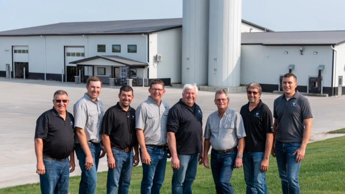 2025 Dairy First Award Honors Iowa Farm for Excellence in Milk Quality and Animal Well-being