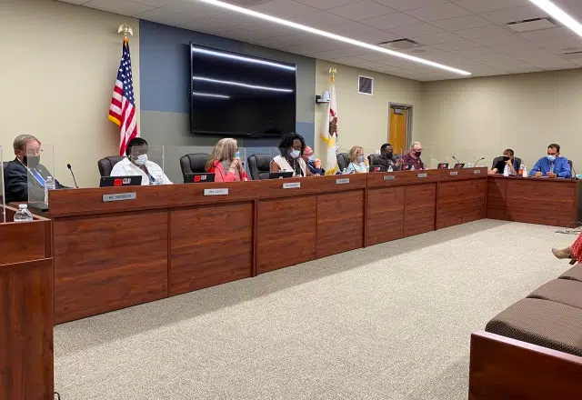 Danville School Board Finalizes Opening Plan | Vermilion County First