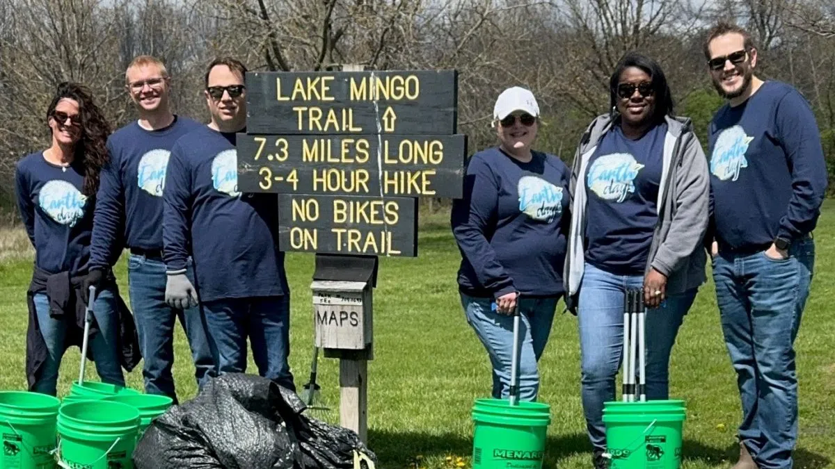 Aqua Employees Clean Up Parks In Vermillion County 